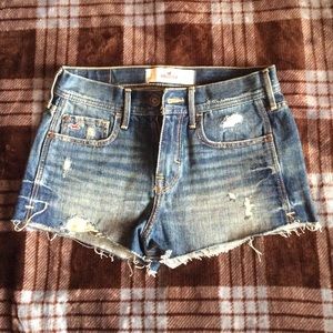 ⚠️Low-Ball Sale⚠️ NWT Hollister High Waist Shorts